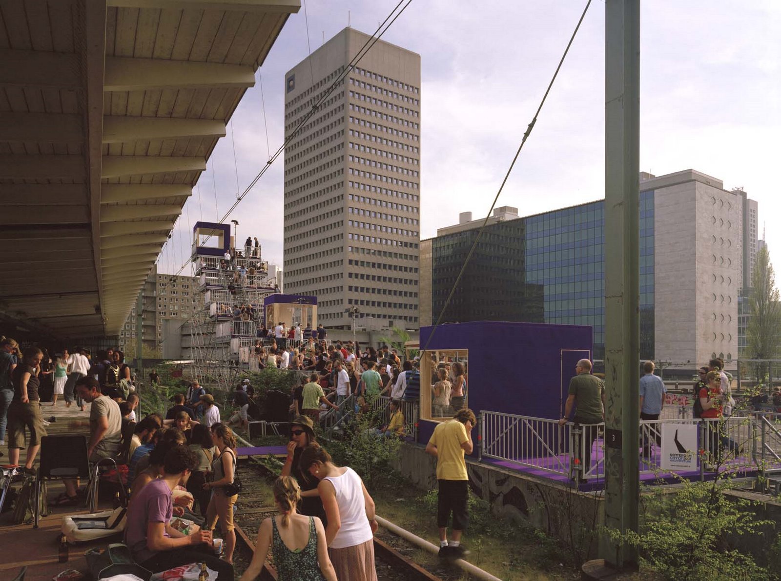 Observatorium - Perron Mozaïque - dansen op het perron