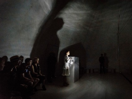 Observatorium - Nomanslanding - SYDNEY, DUISBURG - Nomanslanding, Sydney - singer inside dome